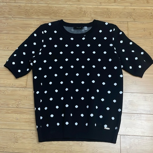 NWOT Tahari Black/White Short Sleeve Scoop Neck Polka Dot Sweater Size M - Picture 1 of 11